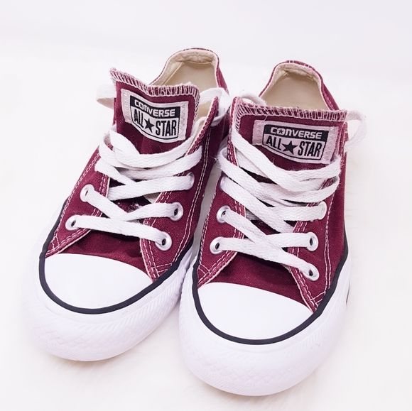 burgundy converse size 6